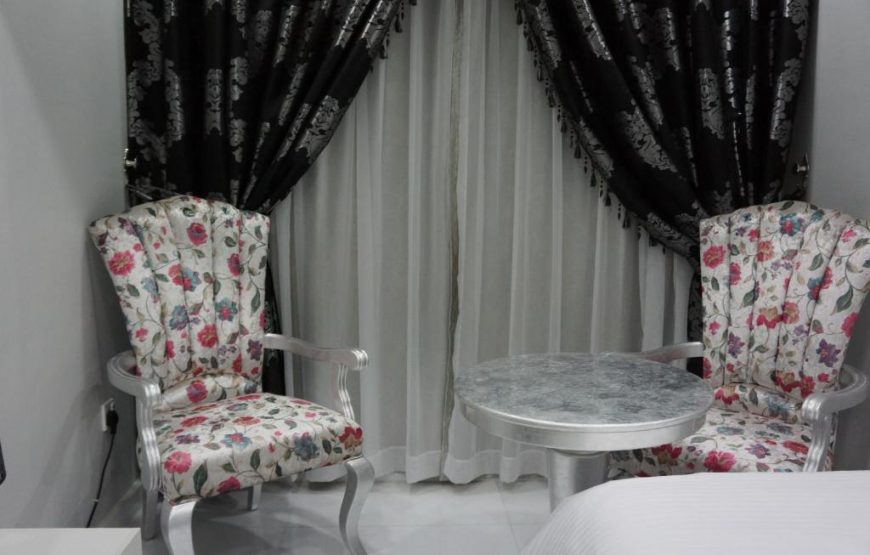 White Fort Hotel